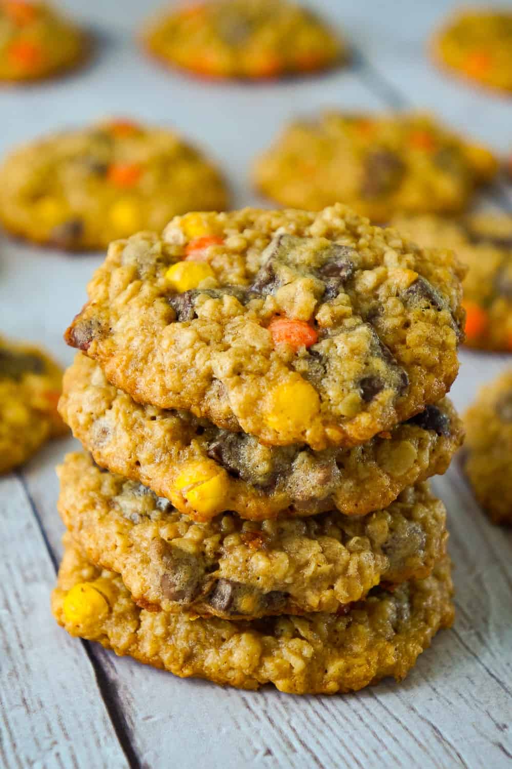 Peanut Butter Oatmeal Cookies with Chocolate Chunks are the perfect dessert recipe for peanut butter lovers. These oatmeal cookies are loaded with mini Reese's Pieces, milk chocolate chips and chocolate chunks. 