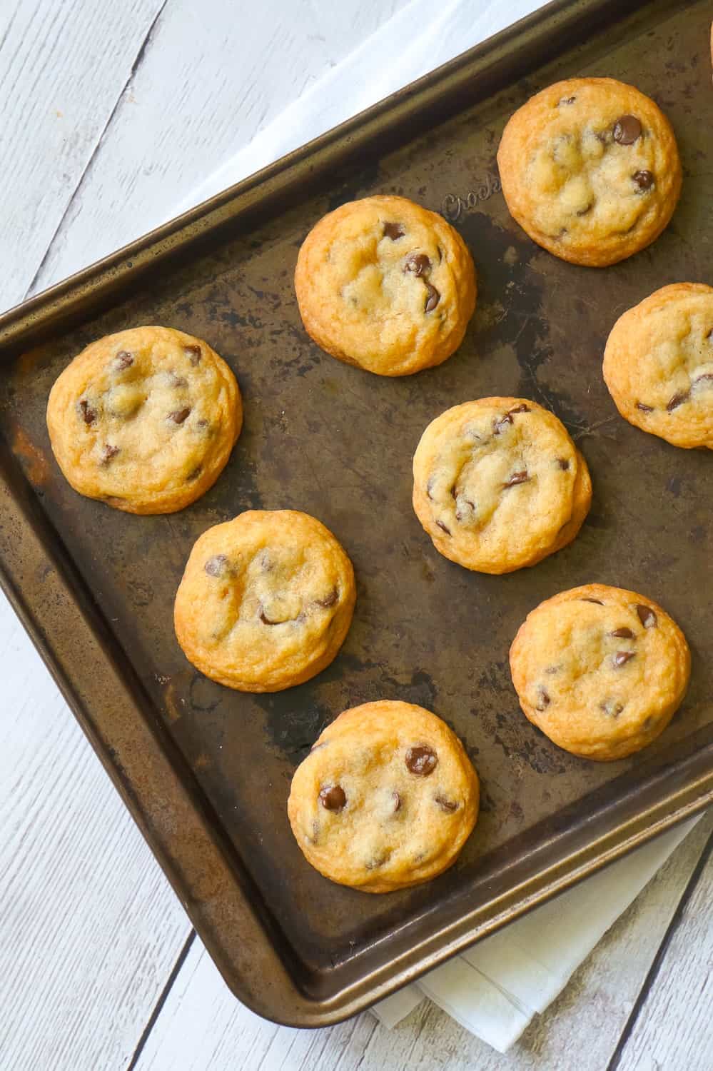 Homemade Chocolate Chips Cookies are a classic dessert everyone loves. These easy chocolate chip cookies from scratch are soft and chewy.