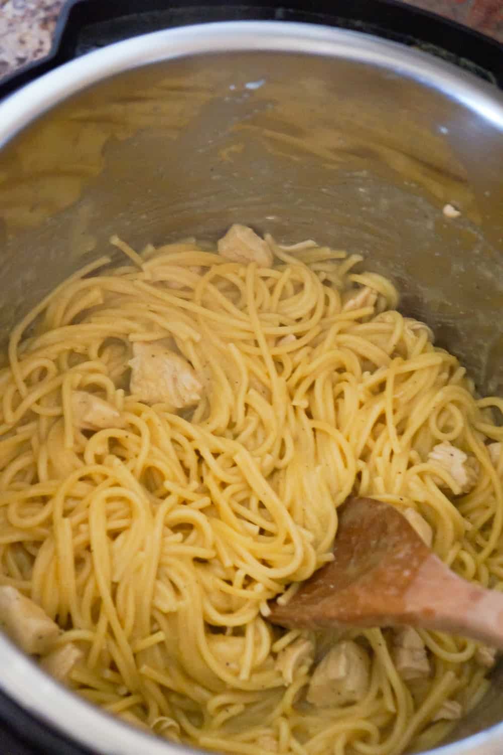 chicken chunks and spaghetti in an Instant Pot