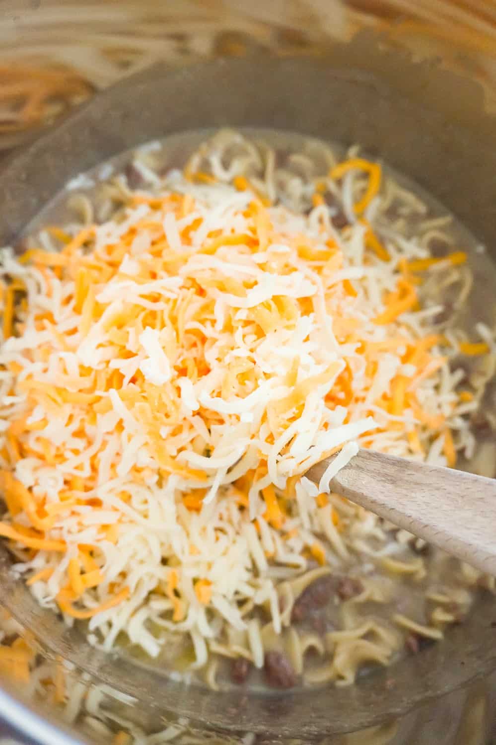 shredded mozzarella and cheddar cheese in Instant Pot