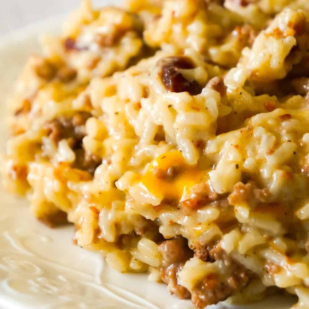 Instant Pot Bacon Cheeseburger Rice is a delicious pressure cooker dinner recipe using hamburger meat and loaded with long grain rice, crumbled bacon and cheese.