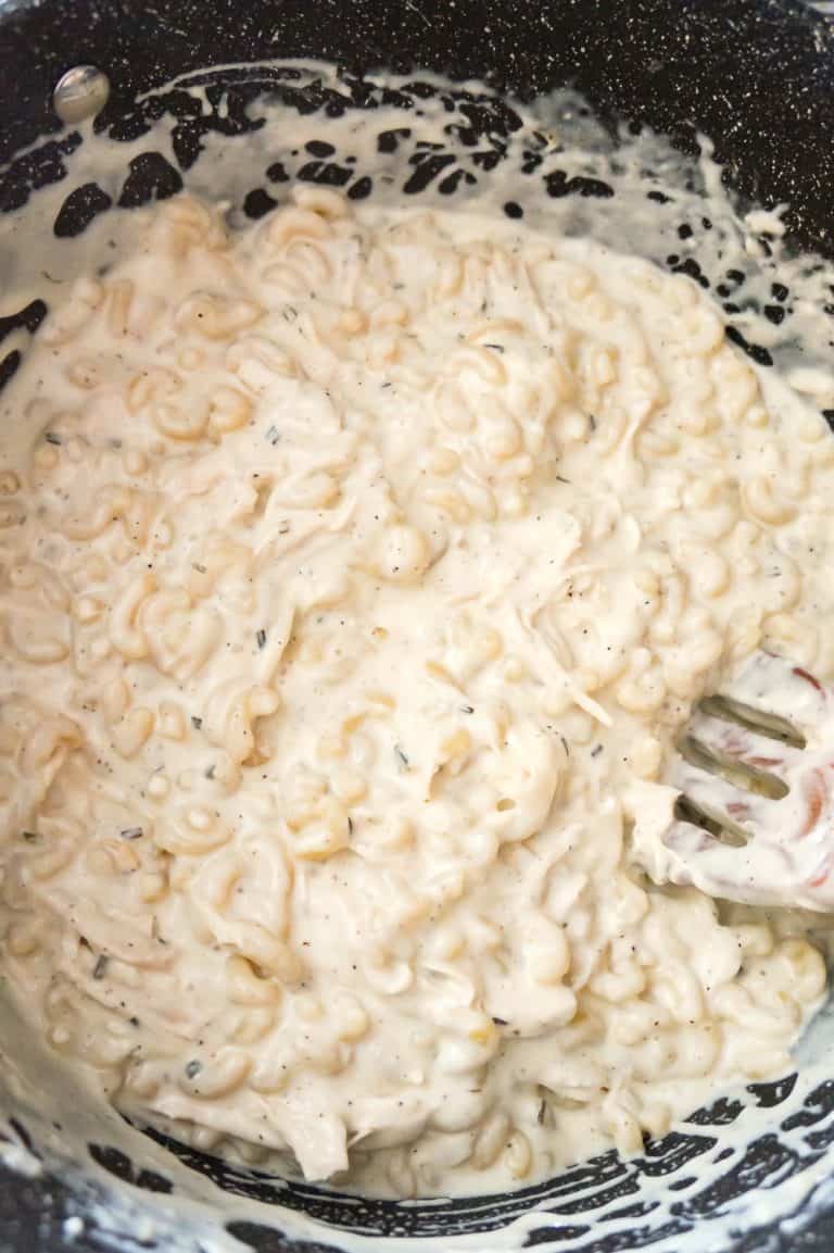 Doritos Mac and Cheese Casserole with Chicken THIS IS NOT DIET FOOD