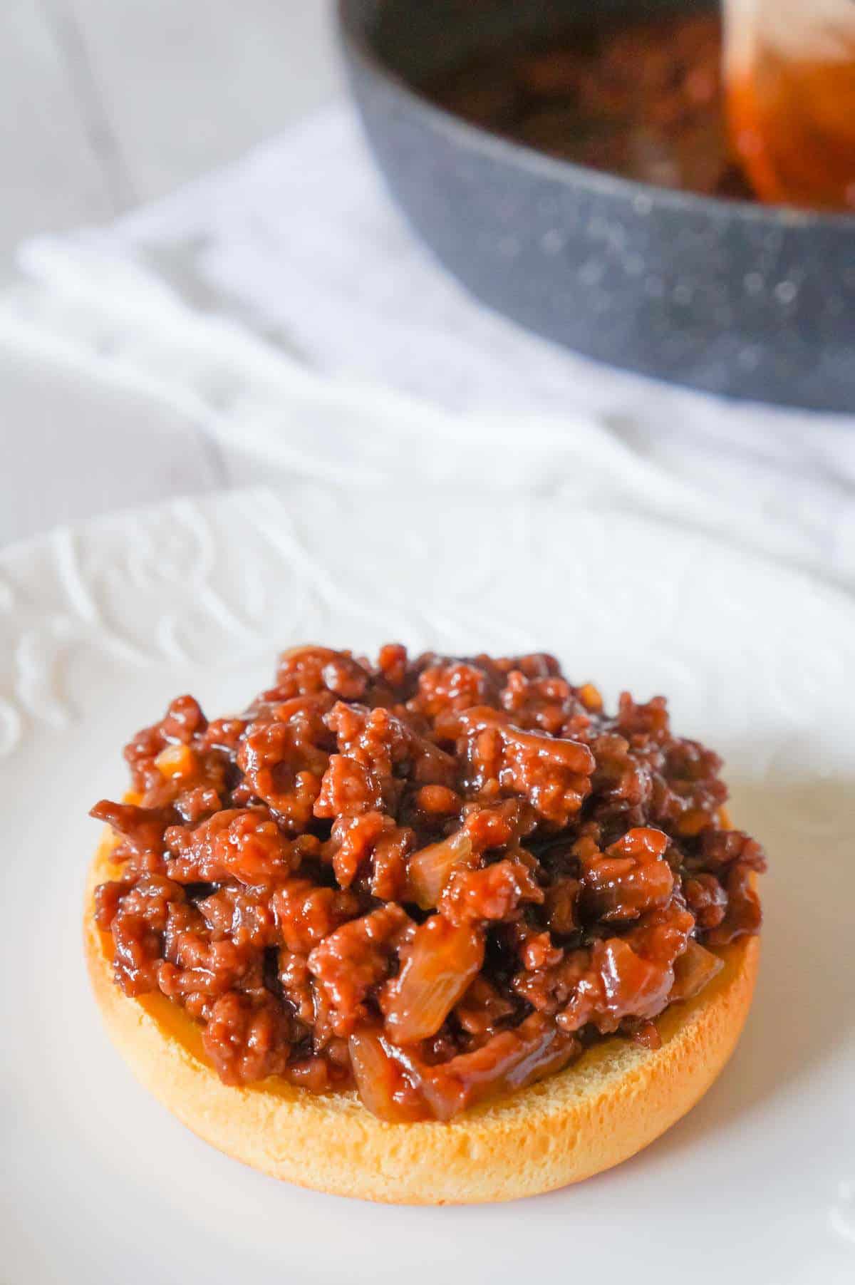 grape jelly bbq sloppy joe mixture on a bun