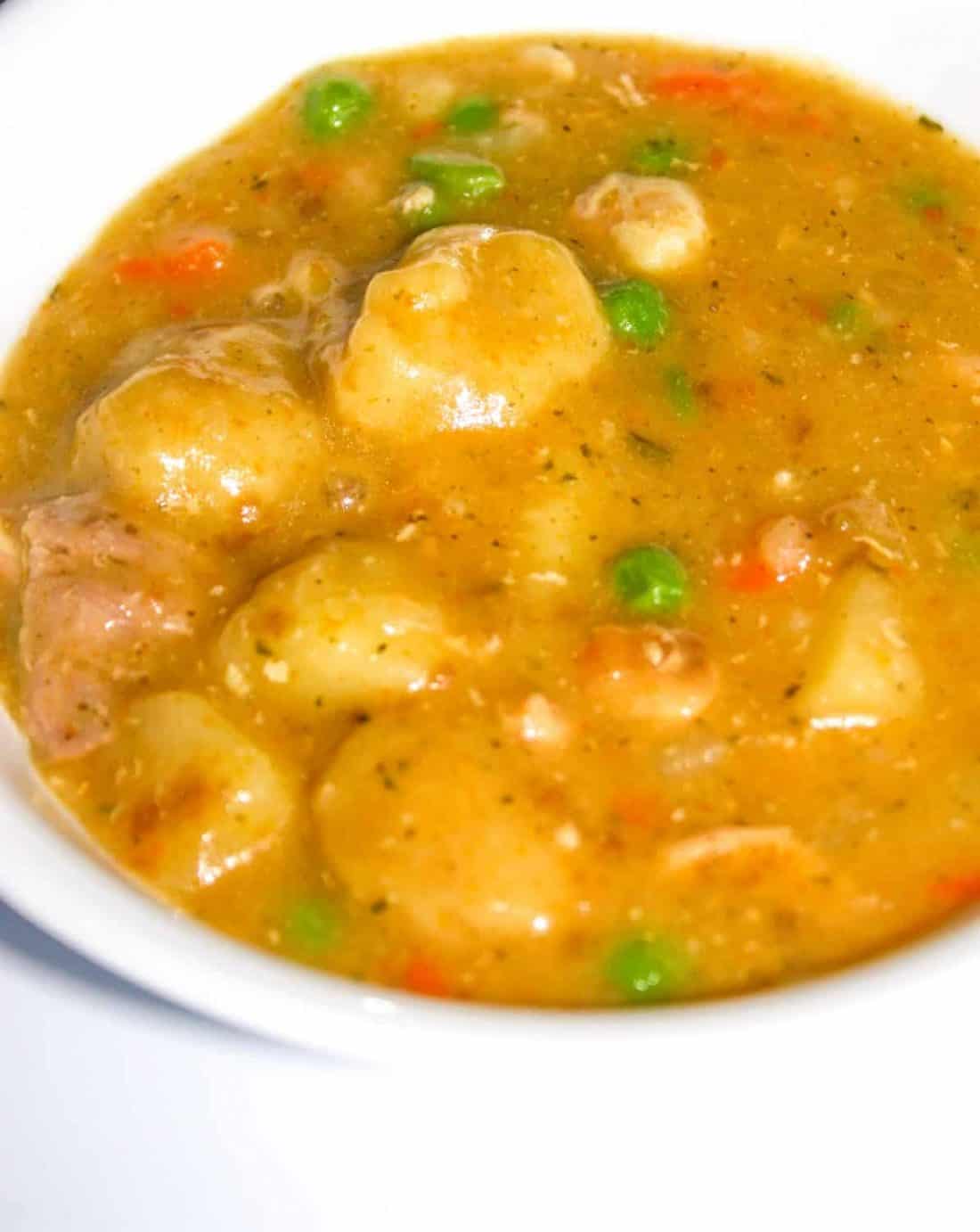 Easy Chicken and Dumplings with Biscuits THIS IS NOT DIET FOOD