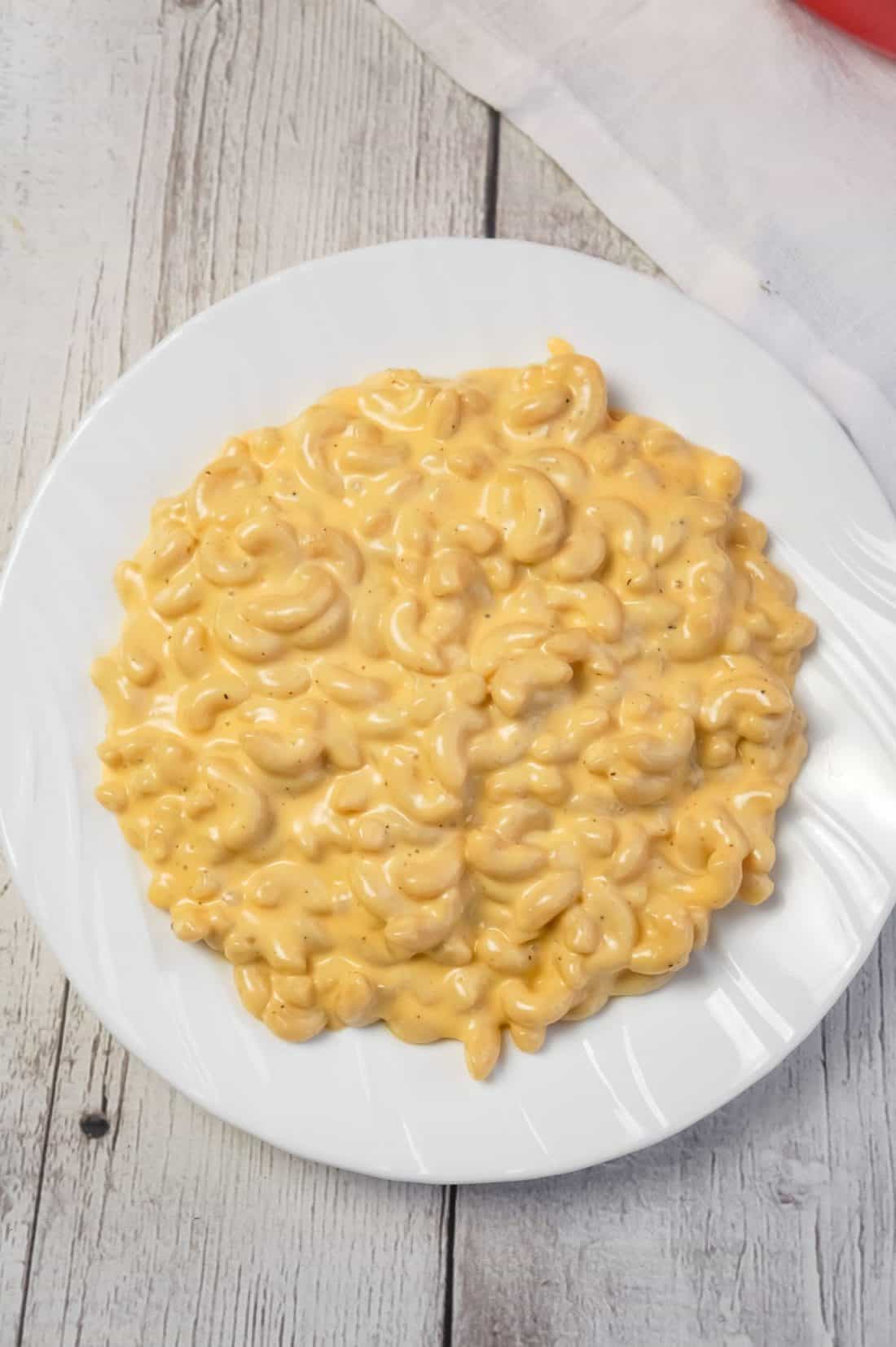 Creamy Stovetop Mac and Cheese THIS IS NOT DIET FOOD
