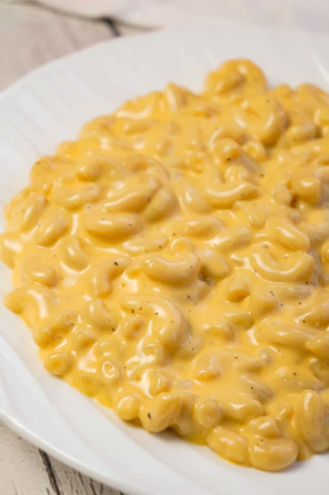 Creamy Stovetop Mac and Cheese - THIS IS NOT DIET FOOD