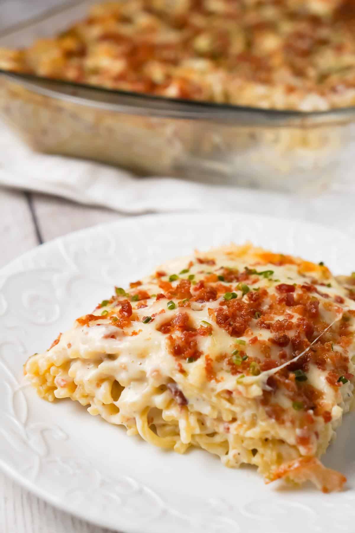 Bacon Cream Cheese Baked Spaghetti is a delicious pasta recipe loaded with crumbled bacon, Philadelphia Whipped Chive cream cheese and mozzarella cheese.