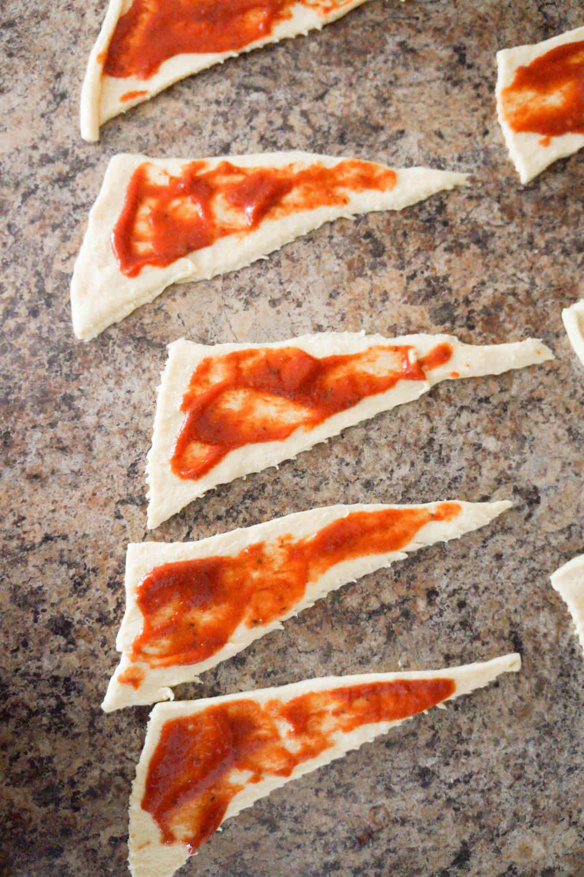 pillsbury crescent roll dough with pizza sauce