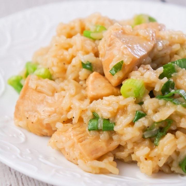 Instant Pot Honey Garlic Chicken and Rice is an easy pressure cooker rice dish loaded with chunks of chicken breast and a delicious sweet and savoury honey garlic sauce.