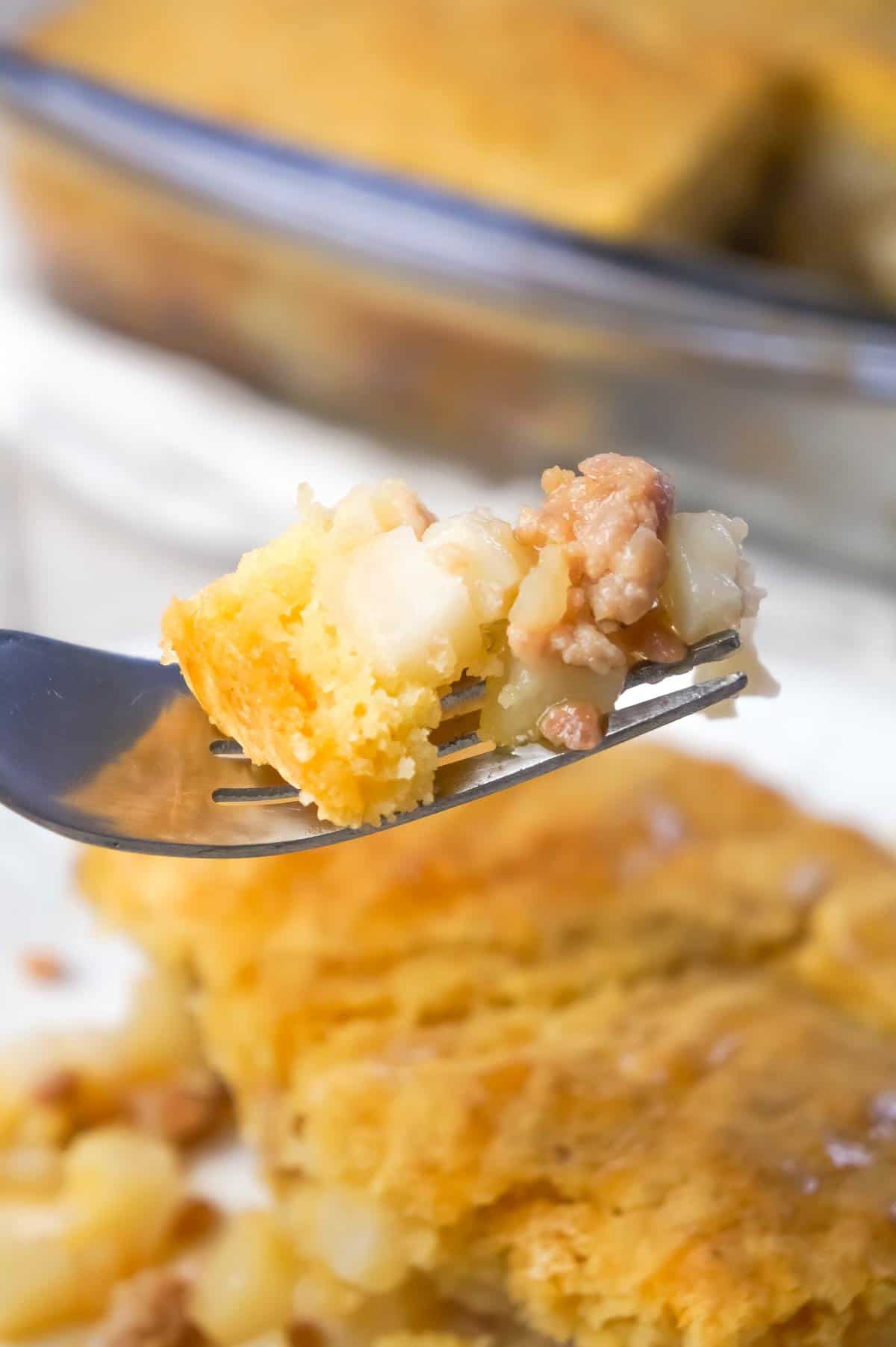 Sausage and Pancake Breakfast Casserole is an easy breakfast or brunch recipe loaded with ground sausage meat, hash brown potatoes and maple flavoured pancake batter.