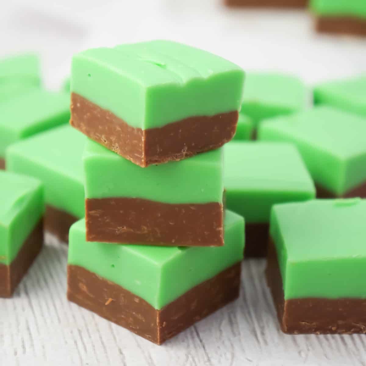 https://www.thisisnotdietfood.com/wp-content/uploads/2020/03/mintchocolatefudge-16-of-16square.jpg