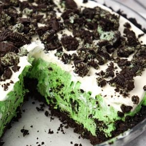 Mint Oreo Pie is an easy no bake dessert recipe with a creamy mint Oreo pudding filling, topped with Cool Whip, all in an Oreo crust.