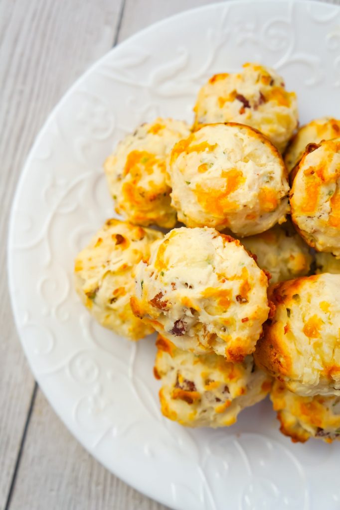Cheddar Bacon Biscuit Bites THIS IS NOT DIET FOOD