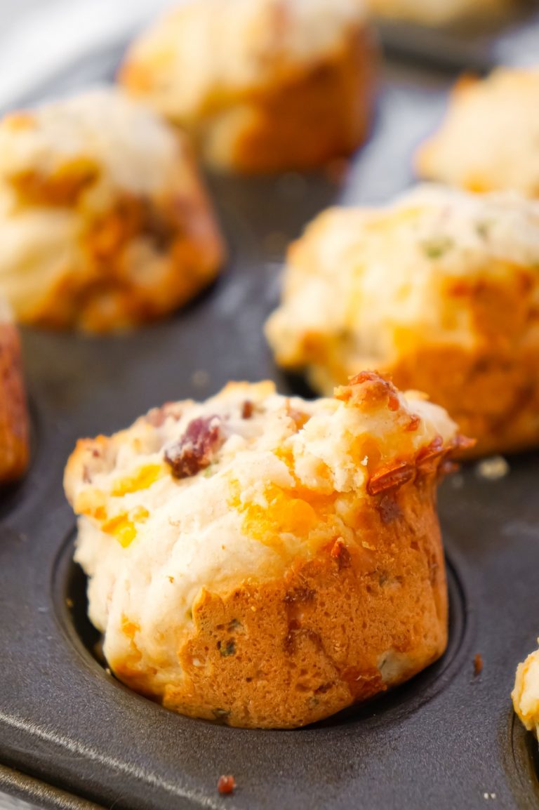 Cheddar Bacon Biscuit Bites THIS IS NOT DIET FOOD