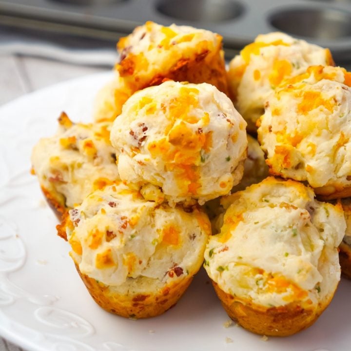 Cheddar Bacon Biscuit Bites are tasty little biscuits made with Bisquick, cheddar cheese and crumbled bacon and baked in mini muffin tins.