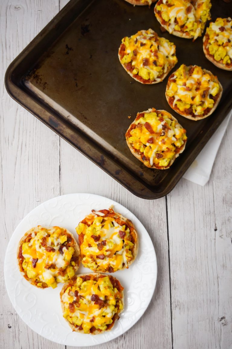 English Muffin Breakfast Pizzas THIS IS NOT DIET FOOD