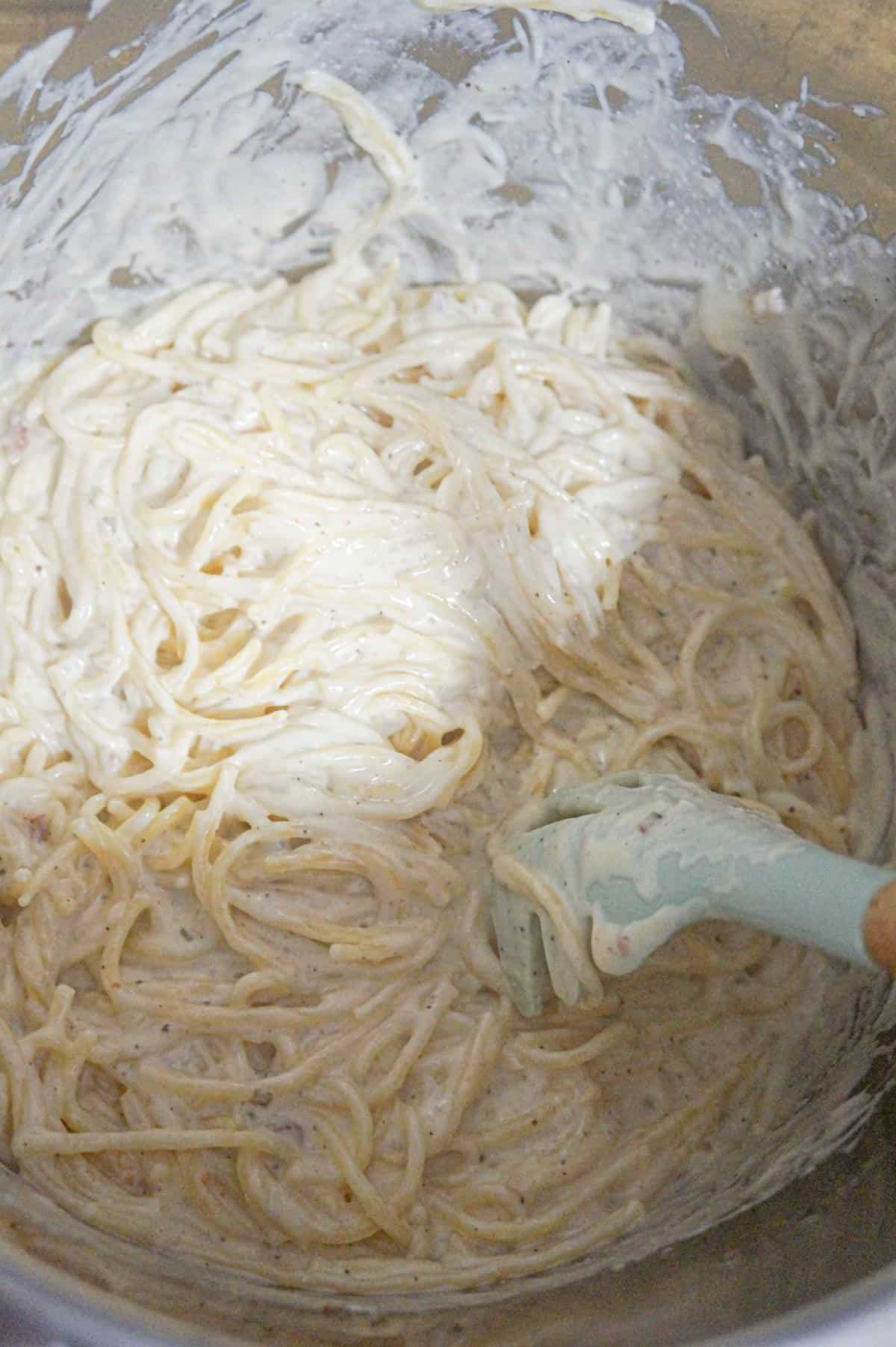 creamy spaghetti in an Instant Pot
