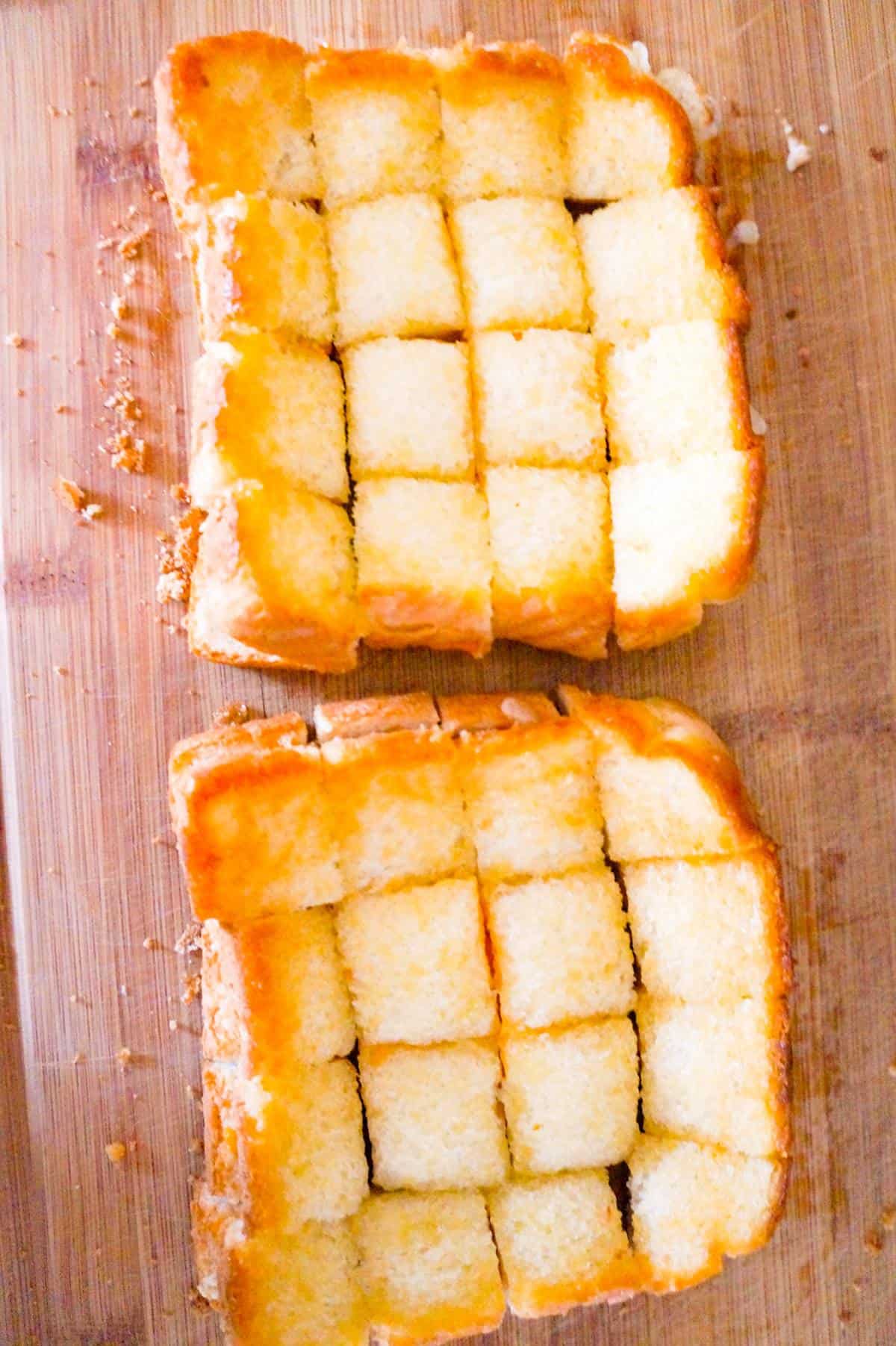 grilled cheese sandwiches cut into cubes