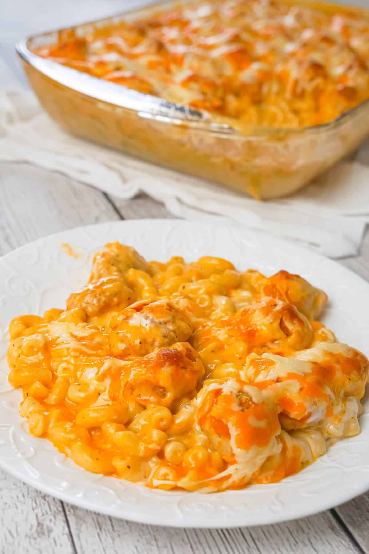 Buffalo Chicken Mac and Cheese is a baked pasta recipe loaded with crispy popcorn chicken, Buffalo sauce, ranch dressing, cheddar and mozzarella cheese.