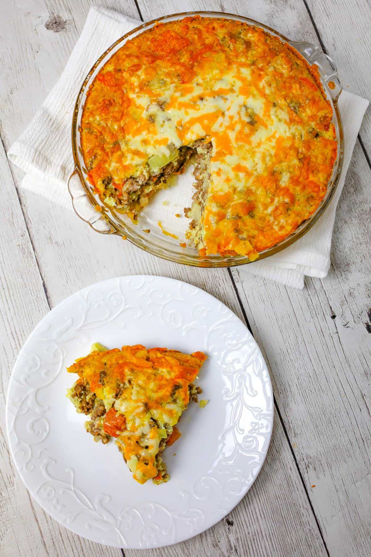 Cheeseburger Pie with Bisquick is an easy ground beef dinner recipe loaded with shredded cheese, diced onions and diced tomatoes.