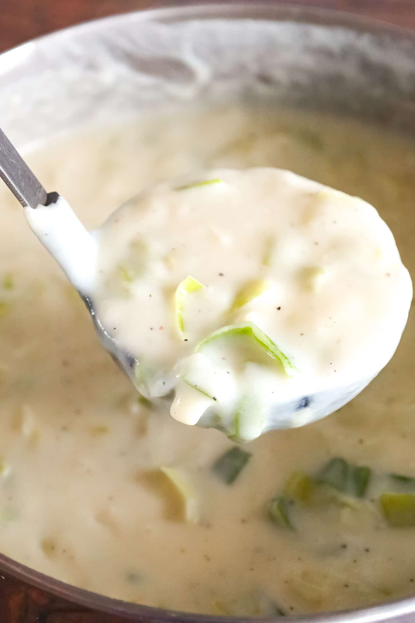 Easy Potato Leek Soup is a hearty soup recipe made with chopped leeks, instant mashed potatoes, chicken broth and milk.