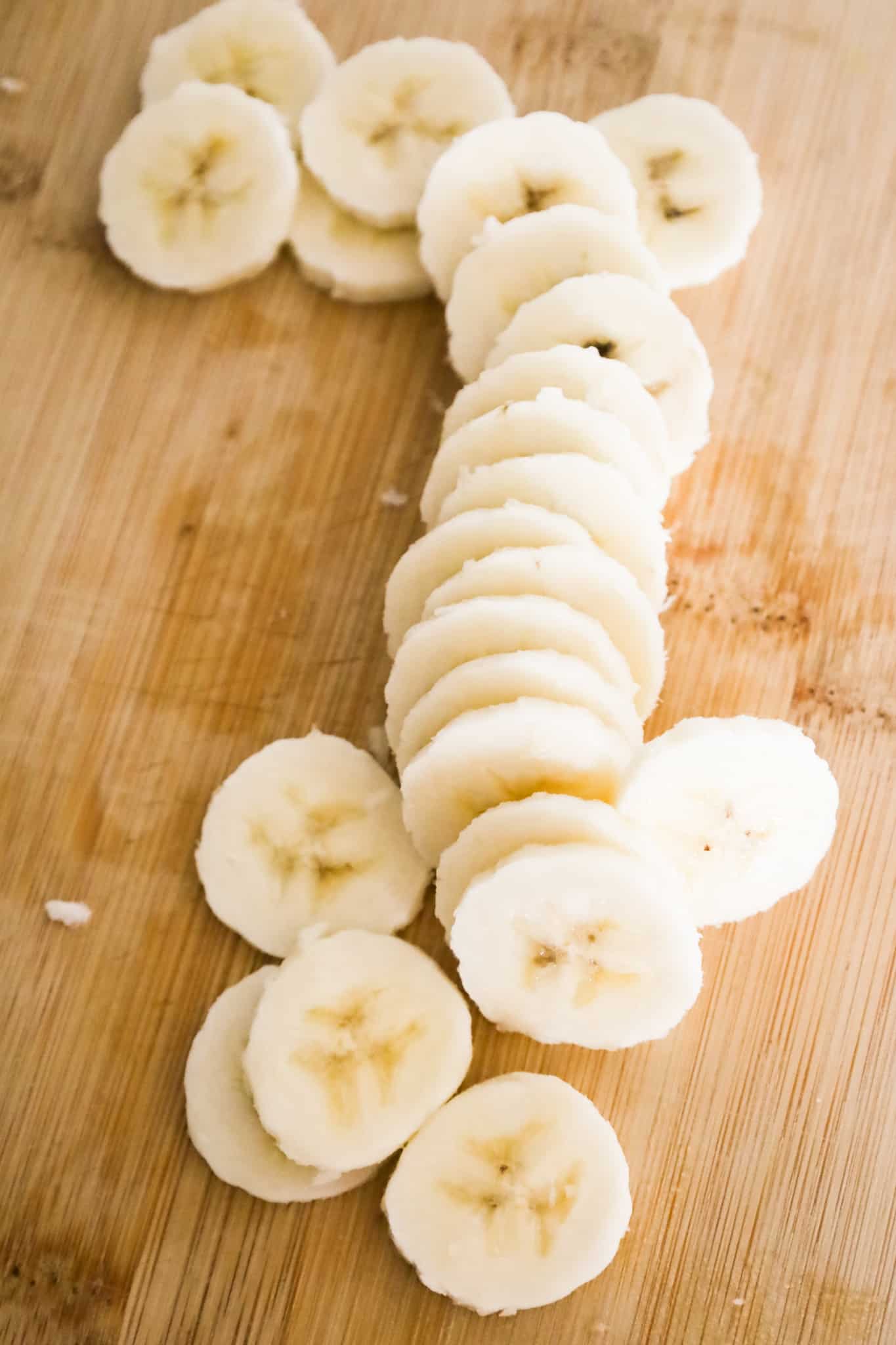 banana slices on a cutting board