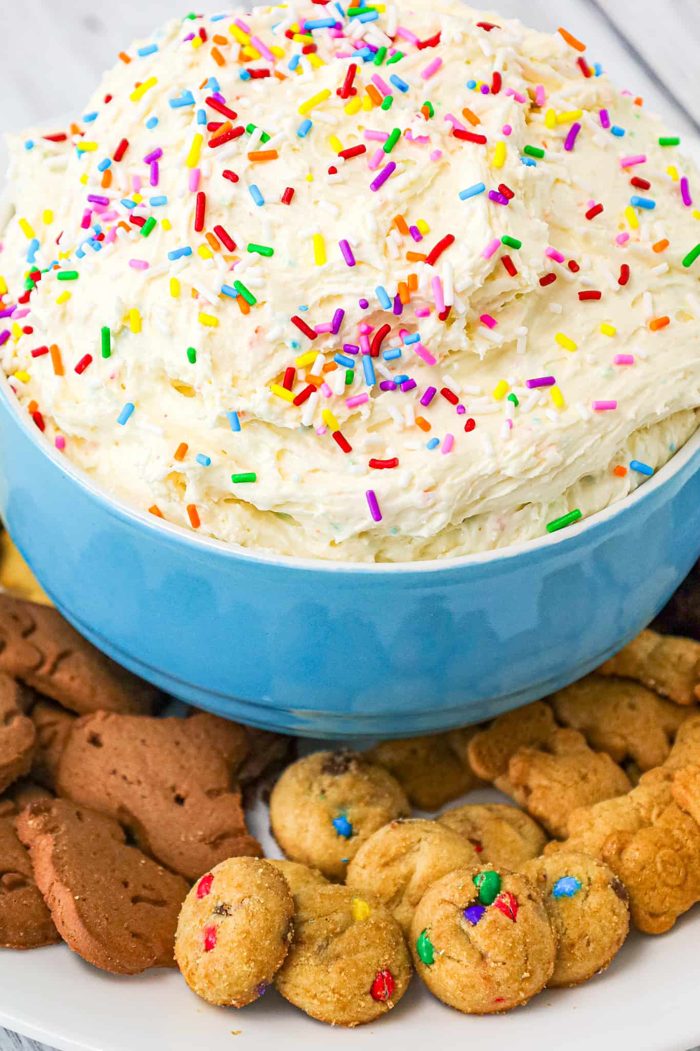 Dunkaroo Dip is a simple and delicious funfetti cake batter dip recipe that will remind you of the childhood treat.