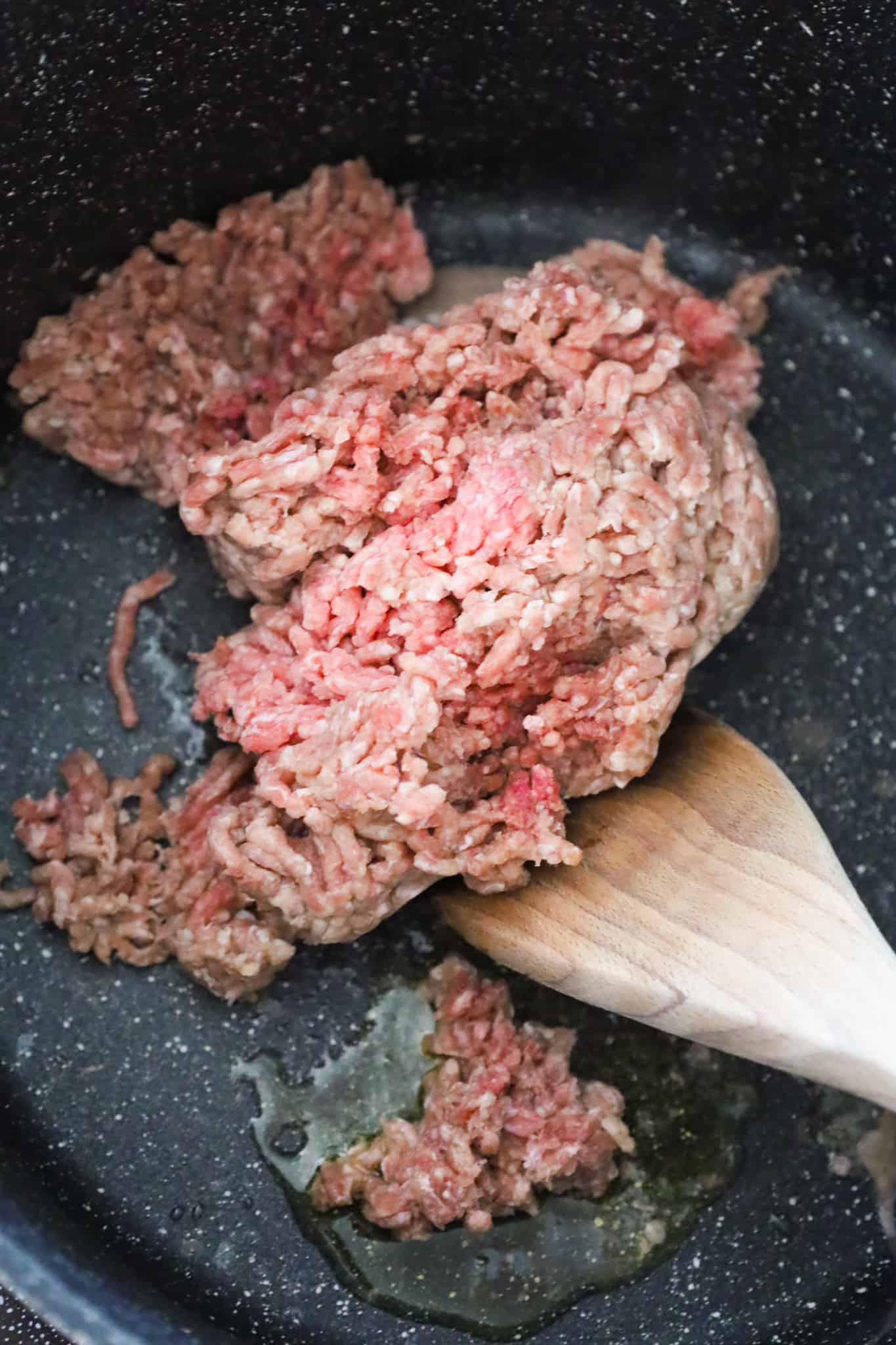 lean ground beef in a large pot