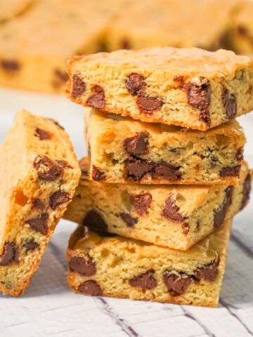 Chocolate Chip Brownies are delicious chewy blonde brownies loaded with semi sweet chocolate chips.