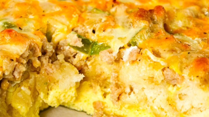 breakfastcasserolewithbiscuits