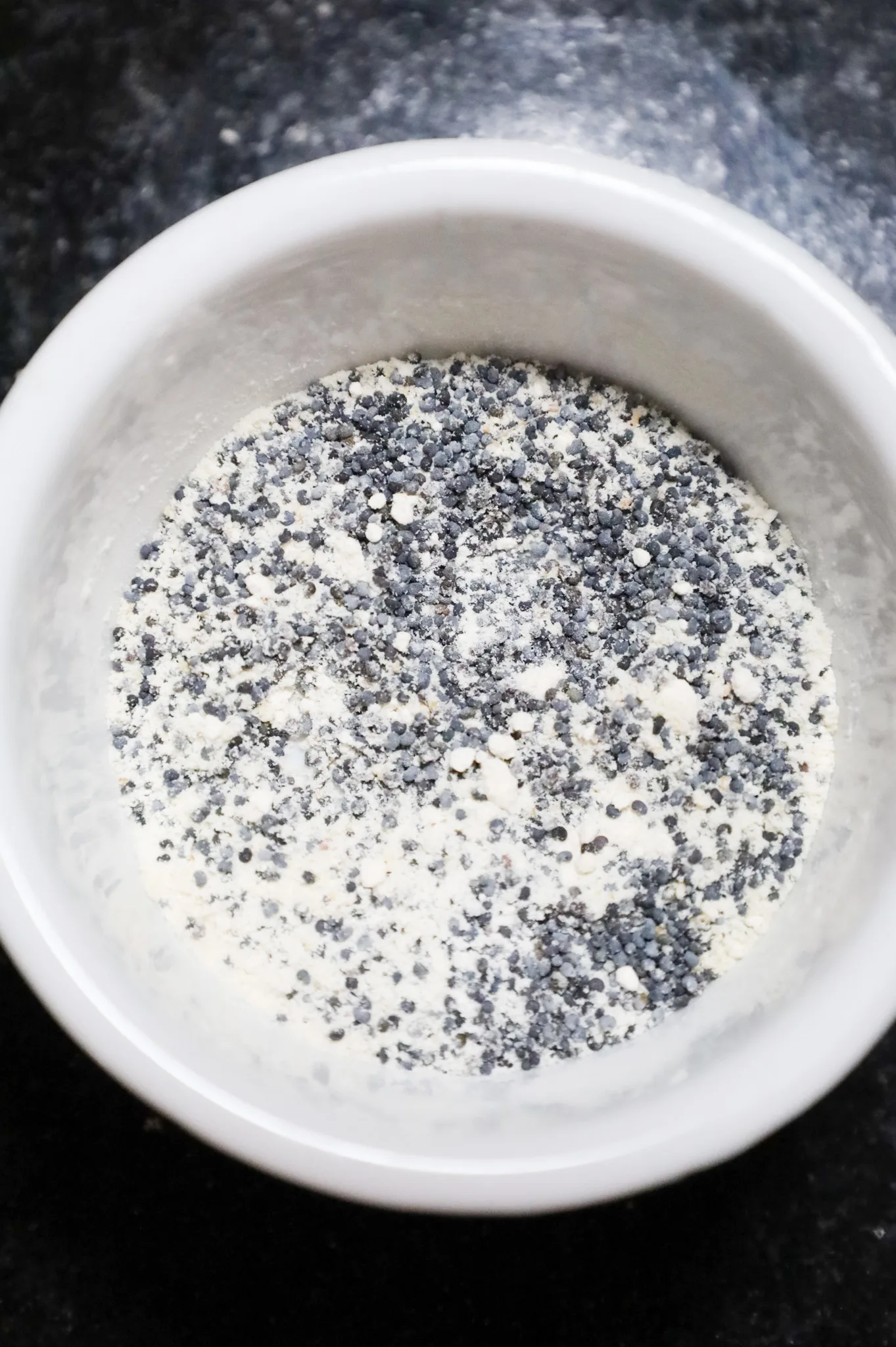 poppy seed, onion powder and garlic powder mixture in a small bowl