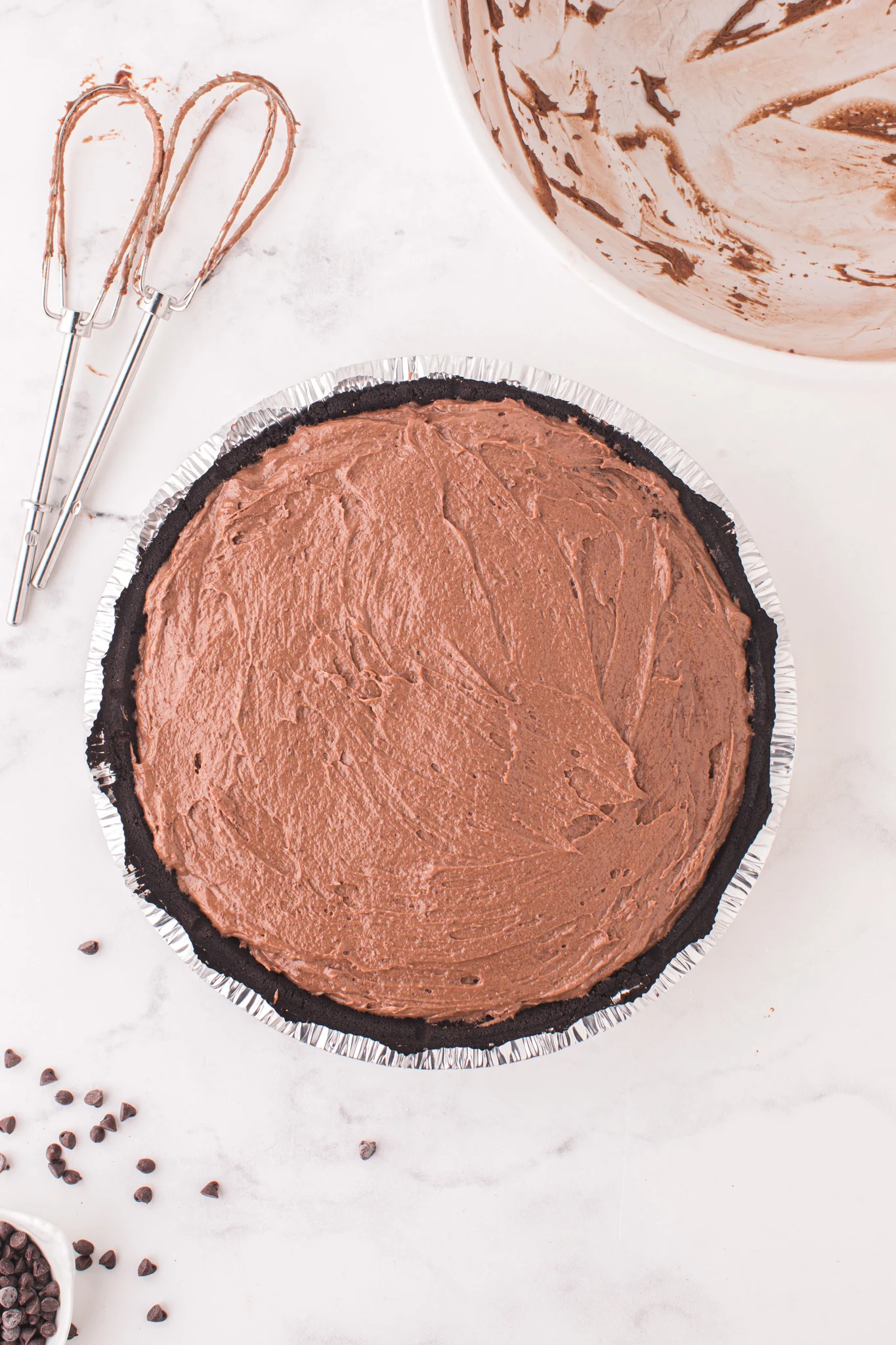 Nutella and pudding mixture in an Oreo pie crust