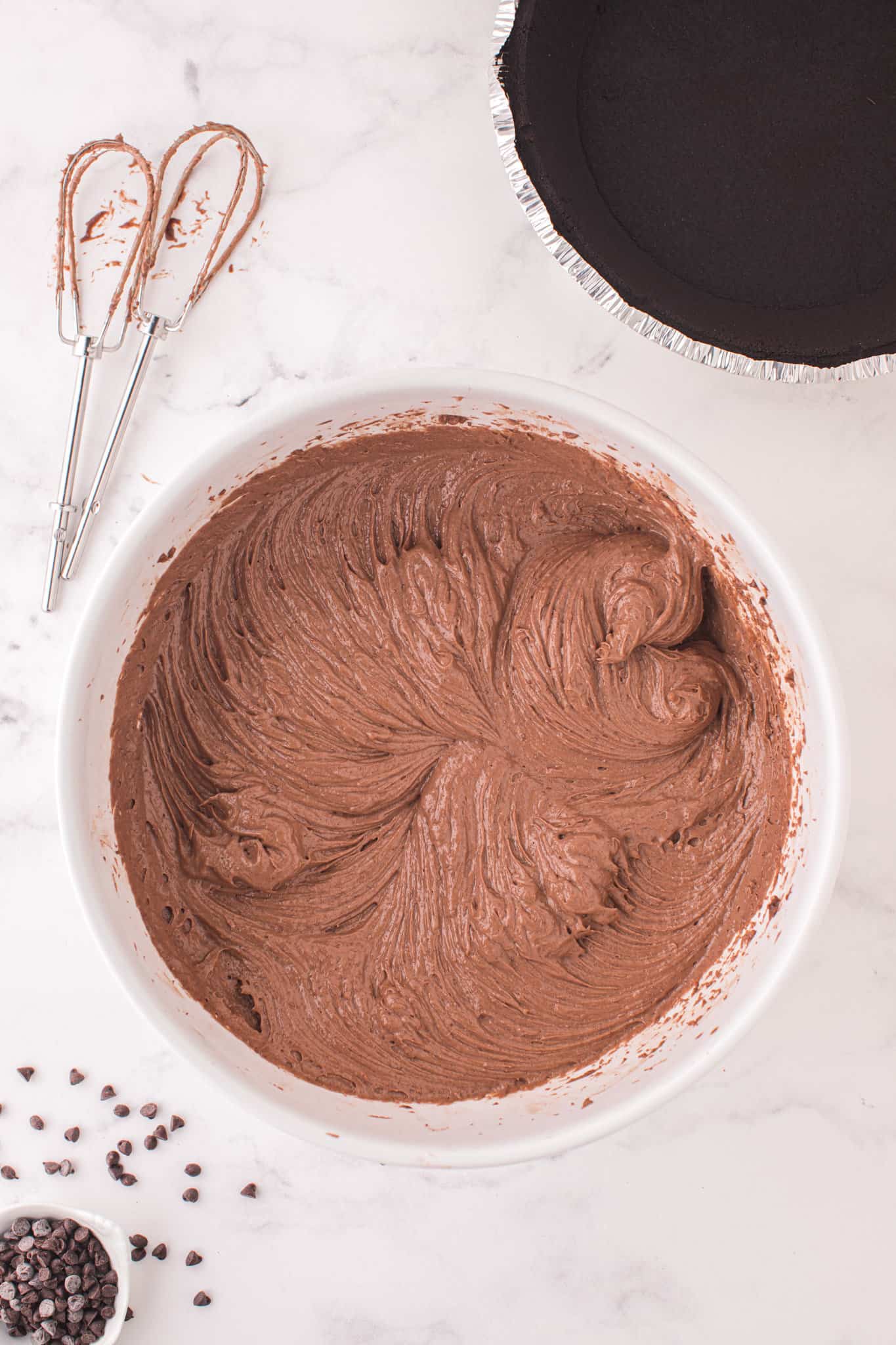 no bake Nutella pie filling in a mixing bowl