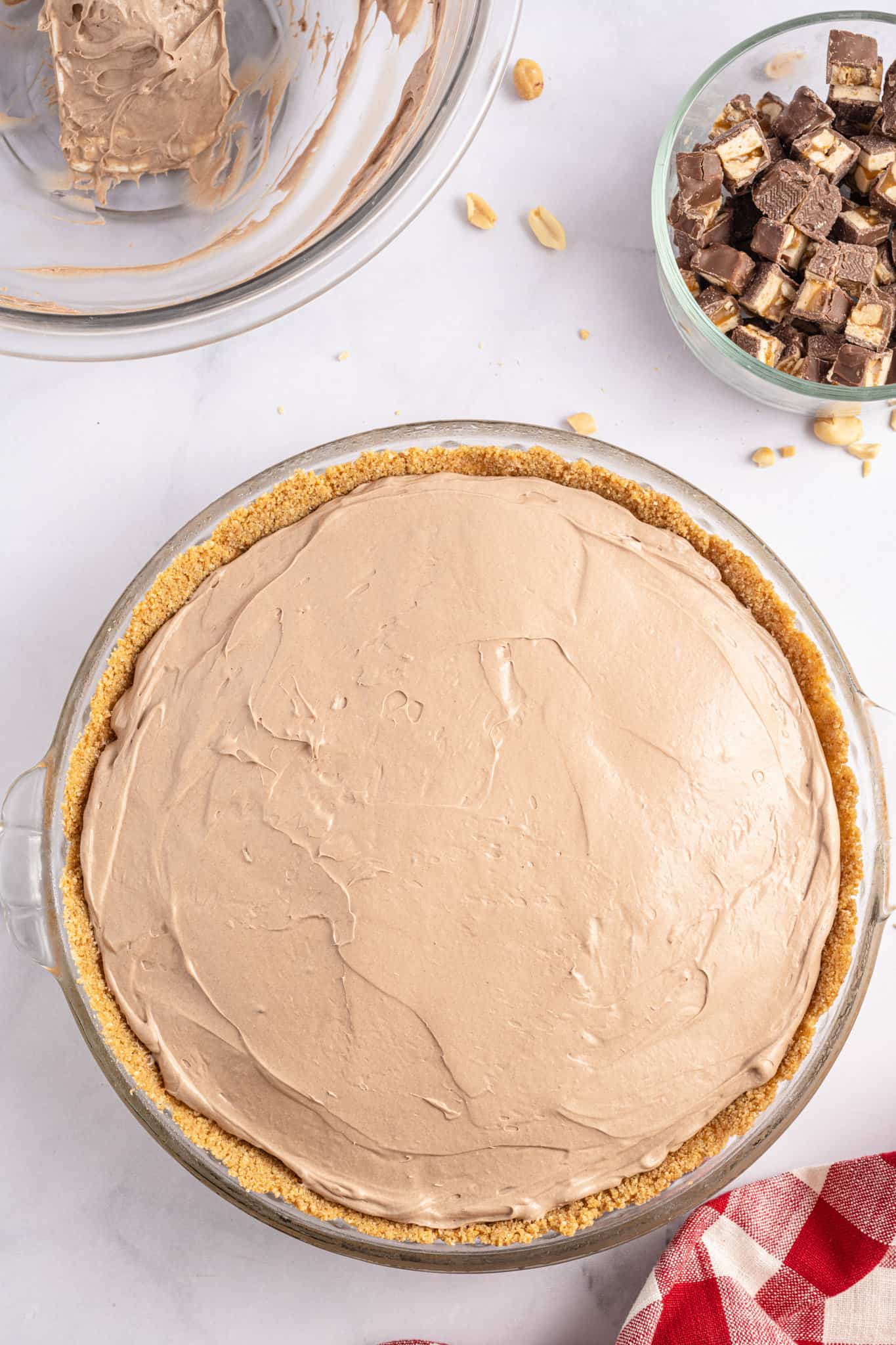 no bake chocolate cream cheese pie filling in a graham pie crust