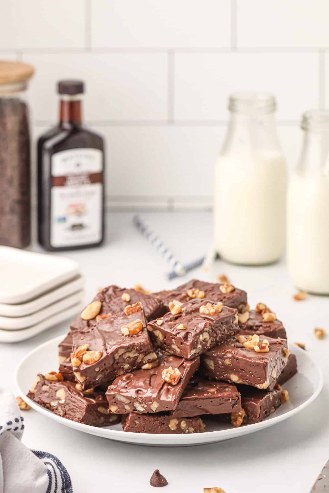 4 Ingredient Fudge is a simple and delicious condensed milk chocolate walnut fudge recipe.
