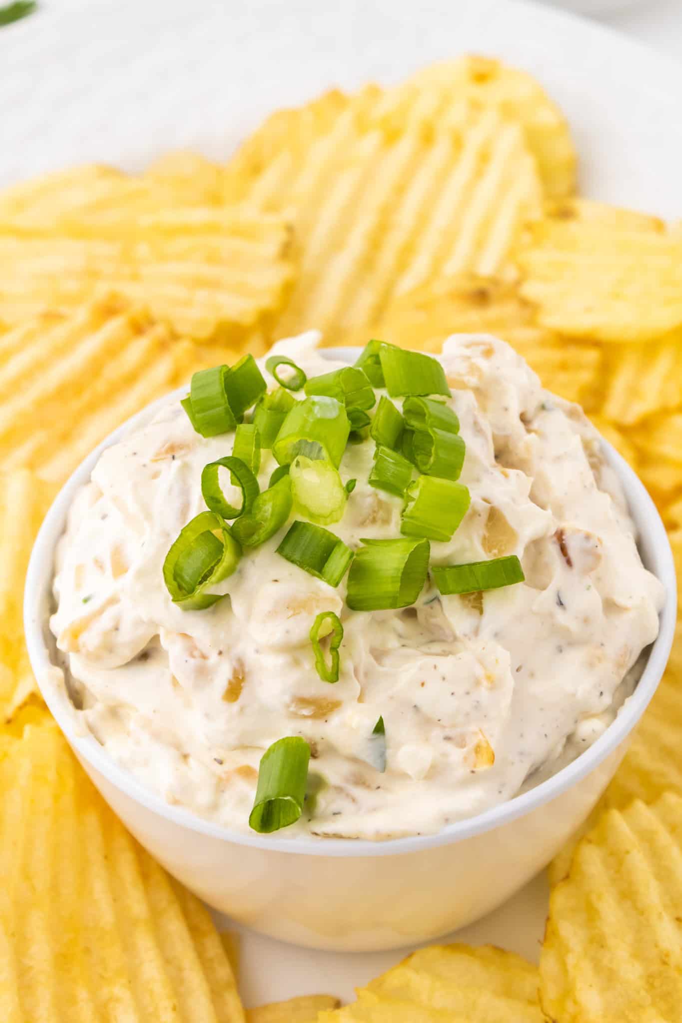 French Onion Dip is a creamy mayo and sour cream based dip loaded with caramelized onions and seasoned with garlic, salt and pepper.