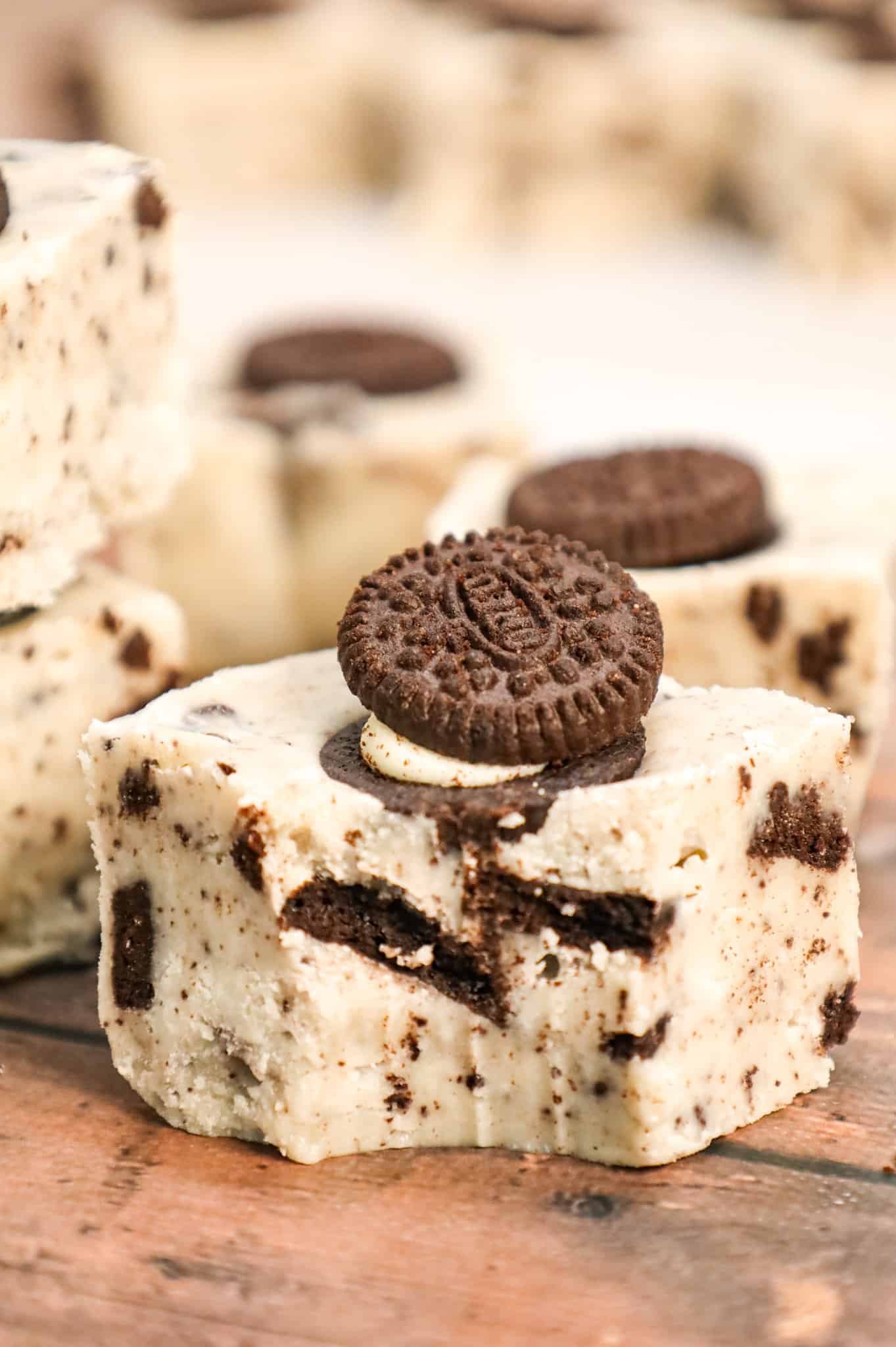 Oreo Fudge is an easy microwave fudge recipe using vanilla frosting, white chocolate chips and mini Oreo cookies.