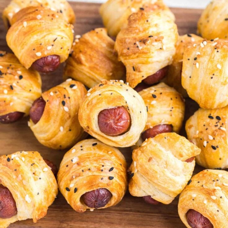 Air Fryer Pigs in a Blanket are the perfect party snack or kid friendly dinner using cocktail sausages, Pillsbury crescent dough and everything bagel seasoning.