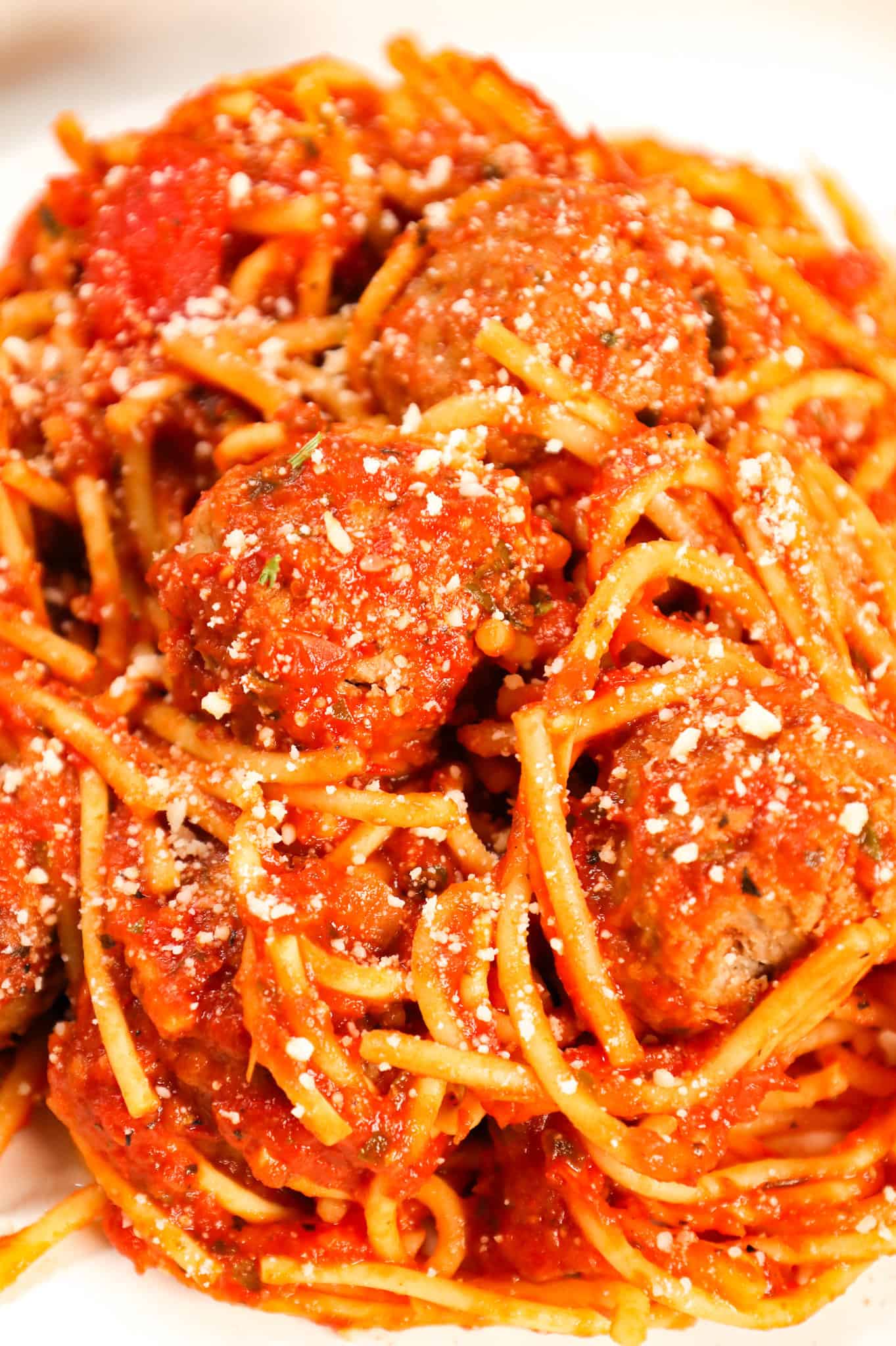 Crock Pot Spaghetti and Meatballs is an easy slow cooker dinner recipe made with frozen meatballs, marinara sauce, spaghetti and spices.