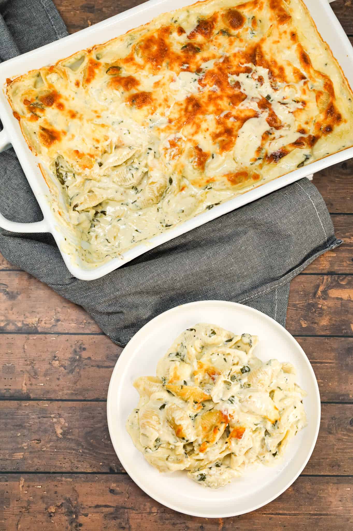 Spinach Artichoke Pasta Bake is a creamy baked pasta recipe loaded with cream cheese, chopped artichoke hearts, chopped spinach, parmesan and mozzarella.