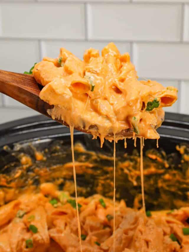 How to Make Crock Pot Buffalo Chicken Pasta THIS IS NOT DIET FOOD