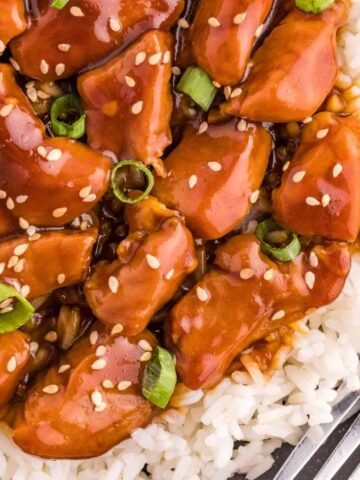 Mongolian Pork is a flavourful pork dish made with bite sized pieces of pork tenderloin cooked in a sweet and savoury sauce made with soy sauce, brown sugar, hoisin sauce, garlic and ginger.