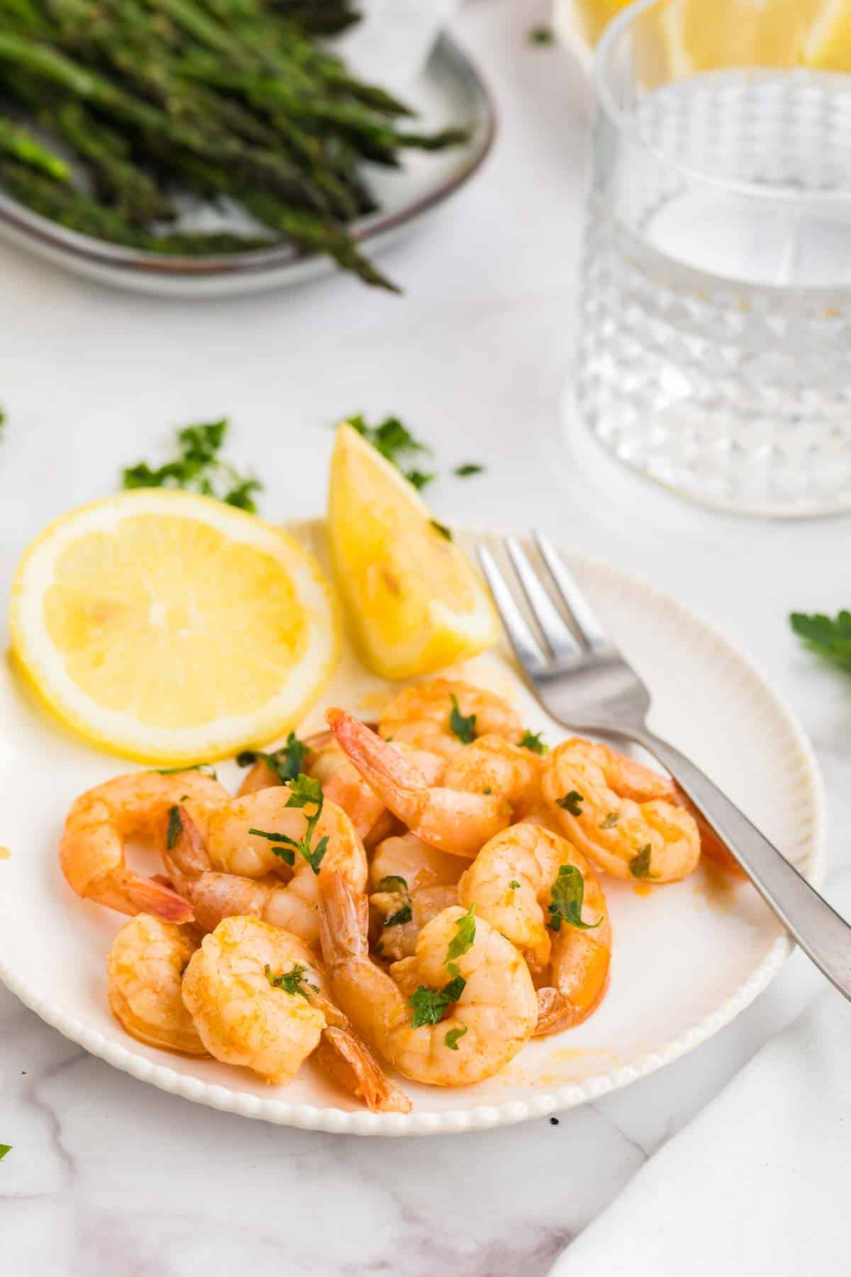 Baked Shrimp are tasty shrimp seasoned with garlic, lemon, paprika, soy sauce and honey.