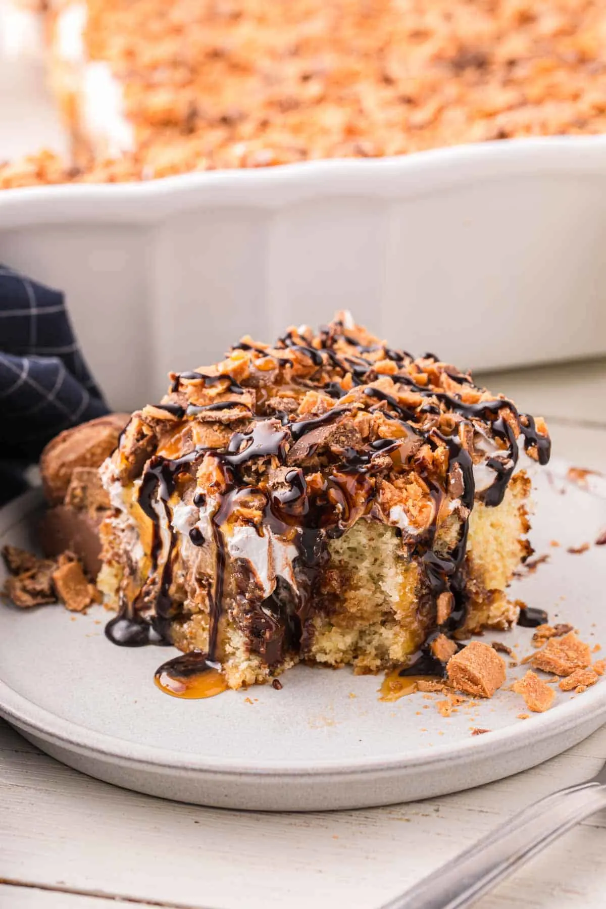 Butterfinger Poke Cake THIS IS NOT DIET FOOD