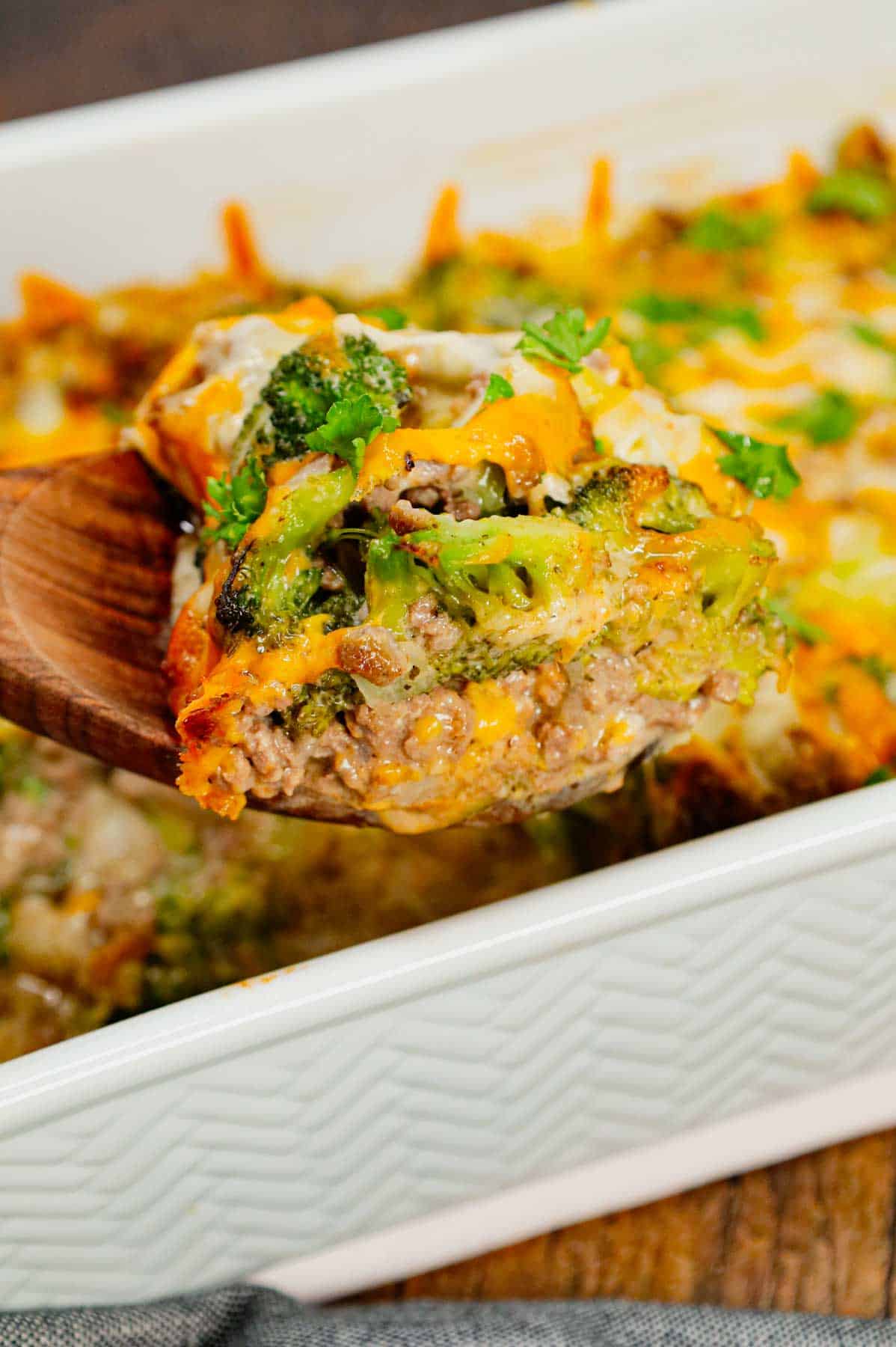 Ground Beef and Broccoli Casserole is a hearty dish loaded with ground beef, broccoli florets, diced onions, alfredo sauce, Italian seasoning, mozzarella cheese and cheddar cheese.