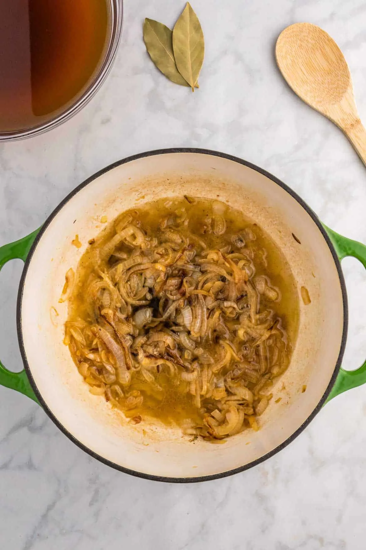 caramelized onions, white wine and balsamic vinegar in a pot