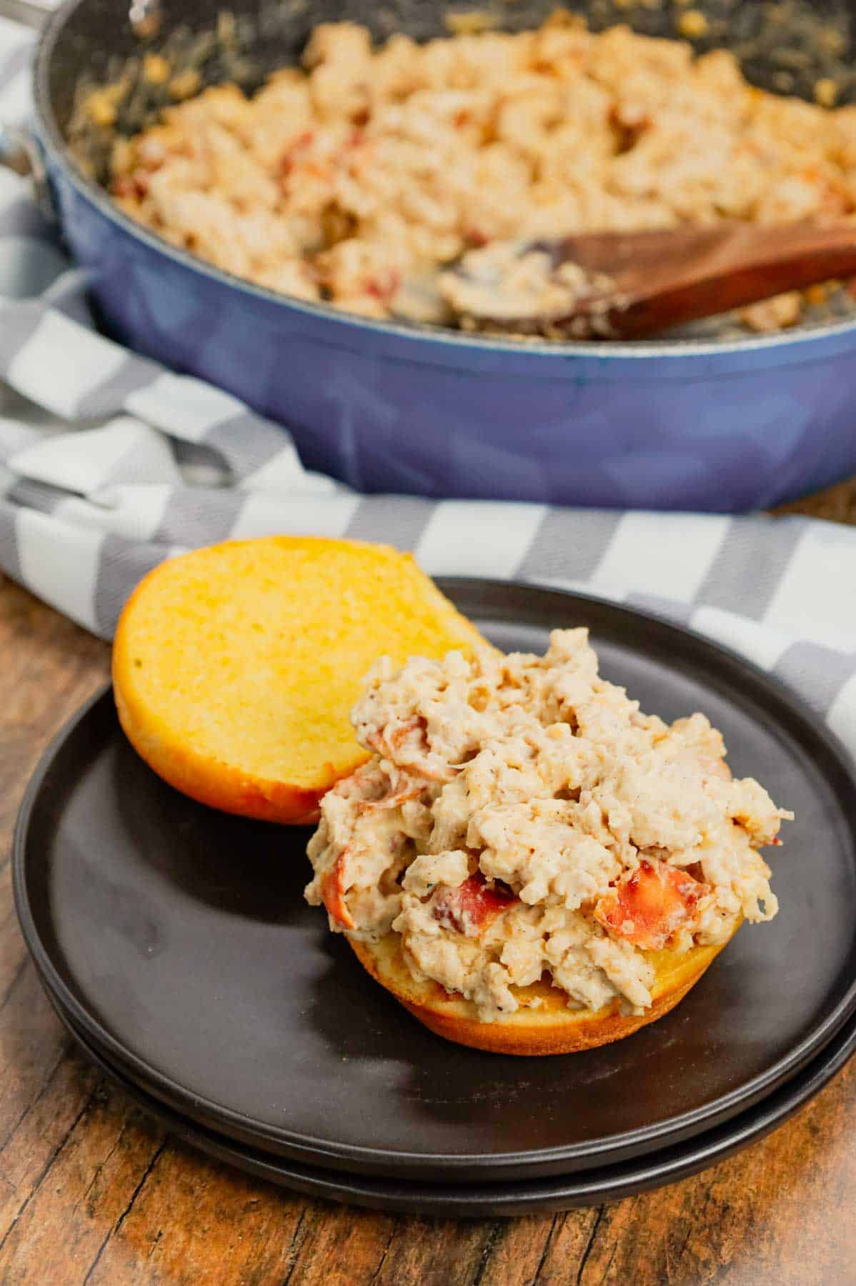 Chicken Alfredo Sloppy Joes are delicious sandwiches loaded with ground chicken and crisp bacon tossed in alfredo sauce and served on toasted garlic buttered brioche buns.