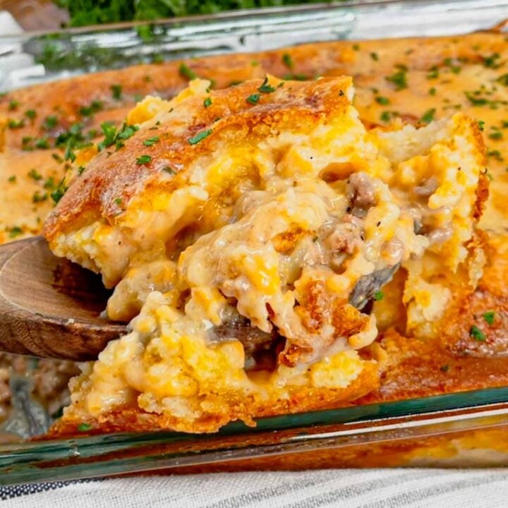 Cheddar Bay Ground Beef Cobbler is a hearty casserole recipe with a creamy and cheesy ground beef base and a Red Lobster Cheddar Bay Biscuit topping.