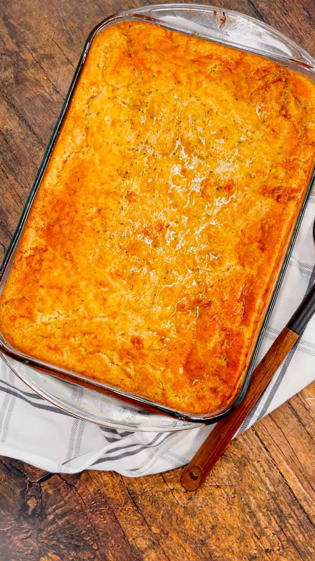 Take your comfort food game to the next level with this Cheddar Bay Spaghetti Casserole—where rich, cheesy pasta meets the buttery, garlicky goodness of those famous biscuits in one irresistible bake! This hearty casserole is loaded with ground beef, marinara, ricotta, mozzarella and spaghetti noodles all topped with an irresistible fluffy layer of Cheddar Bay biscuit.