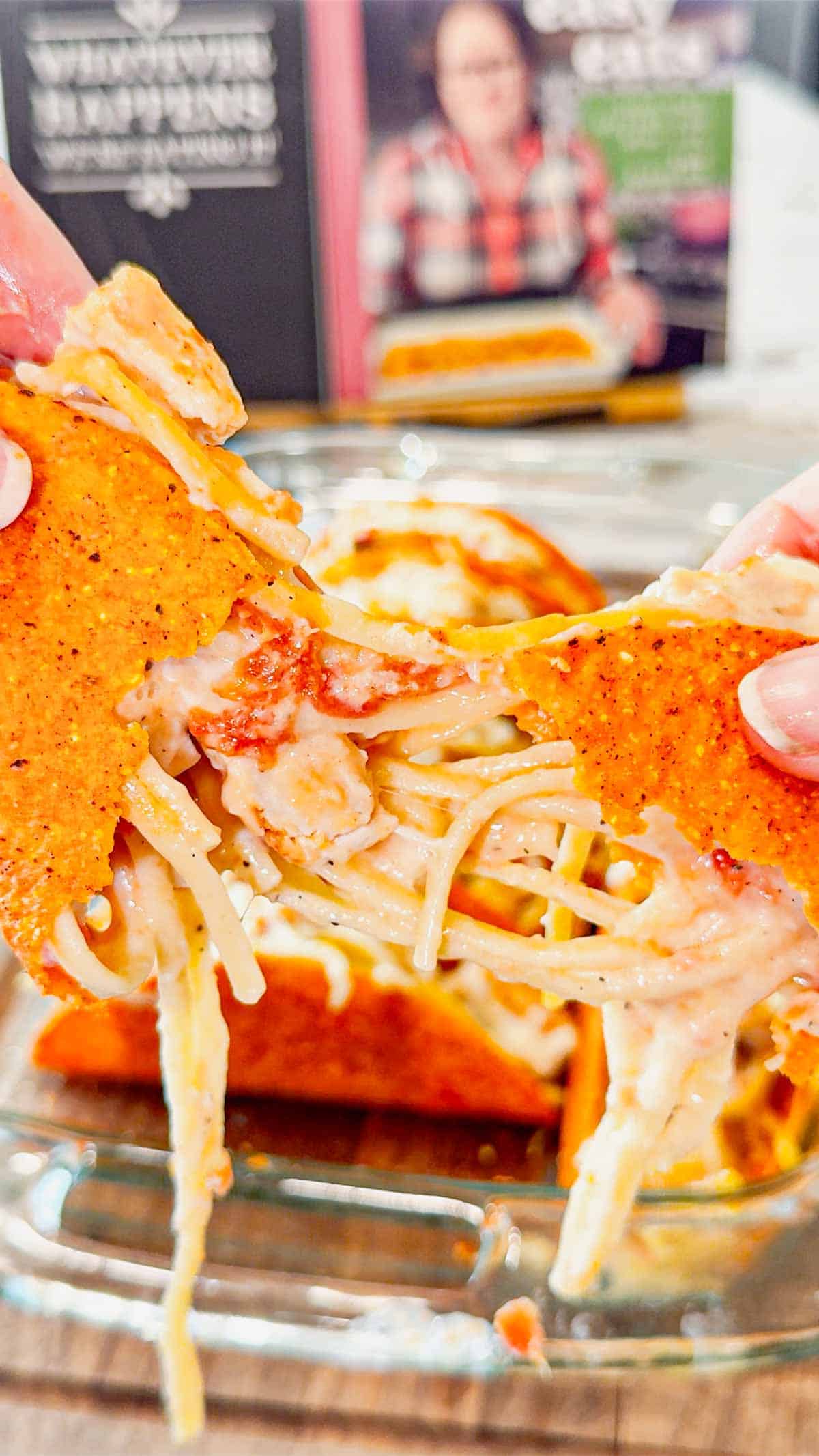 Chicken Alfredo Tacos are a fun and easy dinner recipe perfect for busy weeknights. Cheesy Blasted Stand N Stuff taco shells are stuffed with creamy linguine alfredo loaded with grilled chicken chunks, Rotel and mozzarella cheese.